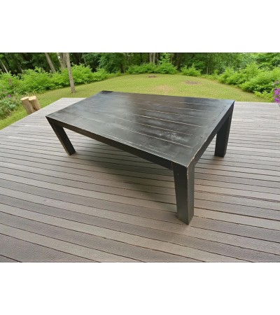 Mesa de Madera Pintada en Negro con Terminación Poliuretánica