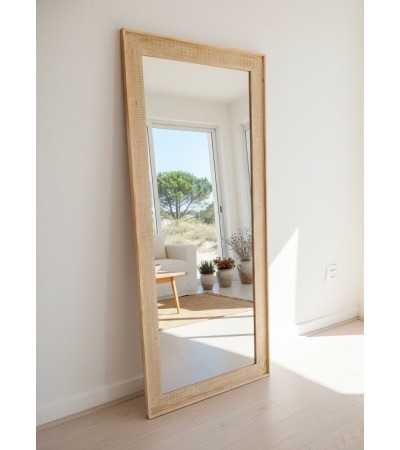 Espejo de Pie en Pino Brasil - Acabado Decapado Artesanal